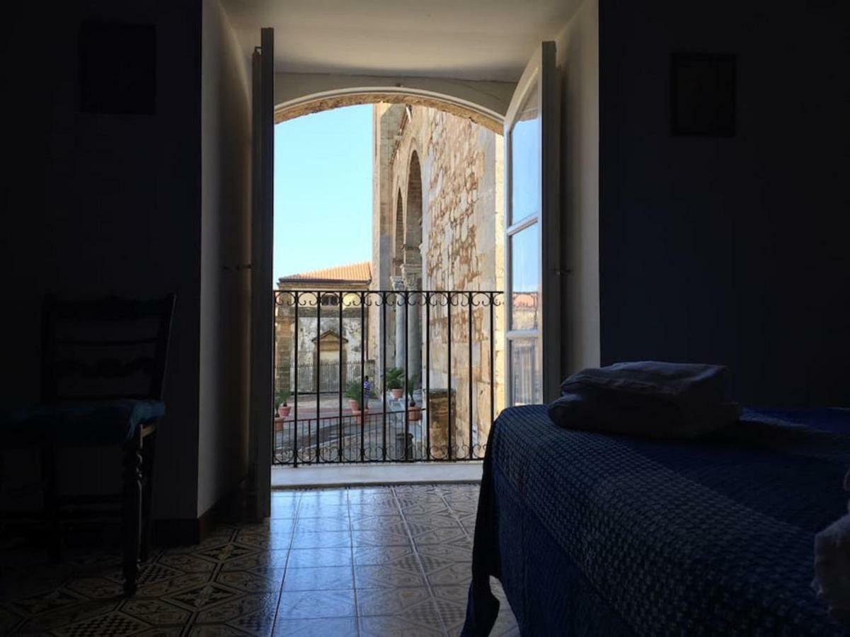Cefalu Cathedral Palace Экстерьер фото